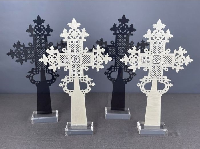 CRUZ DE ACRILICO - Imagen 2