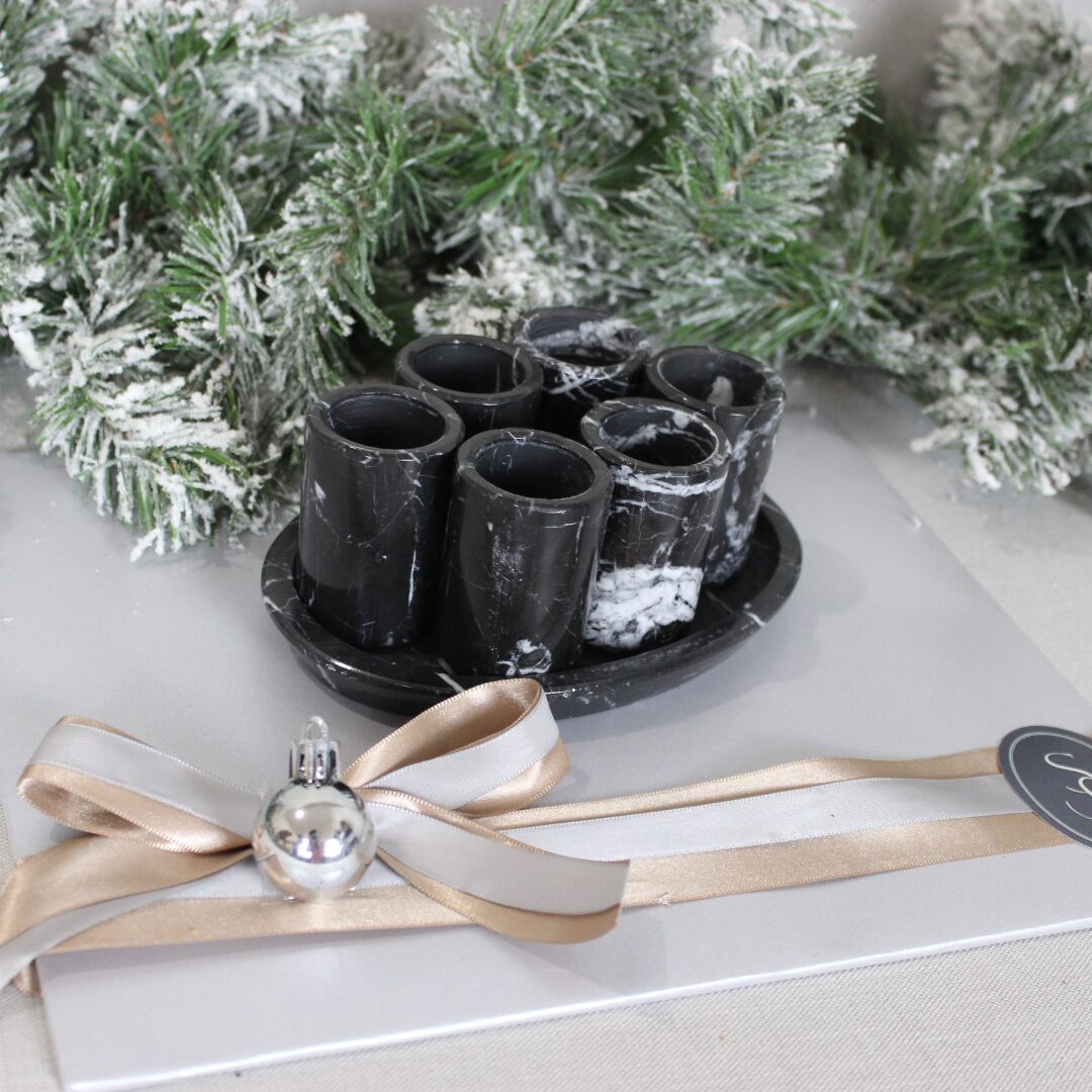 TEQUILEROS DE MÁRMOL