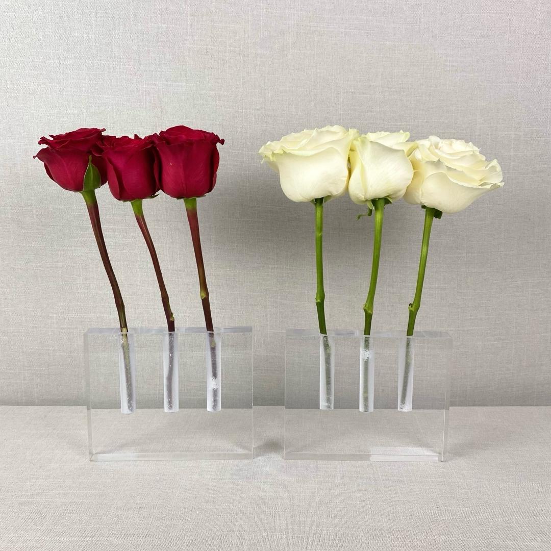 FLORERO DE ACRÍLICO 3 ROSAS