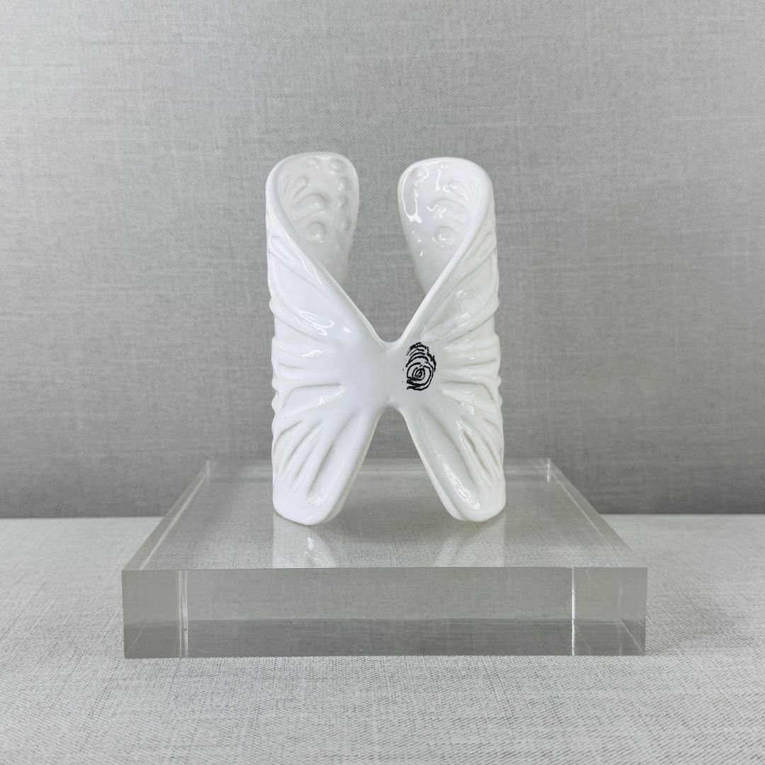 Mariposa-simple-base-acrilico-transparente.